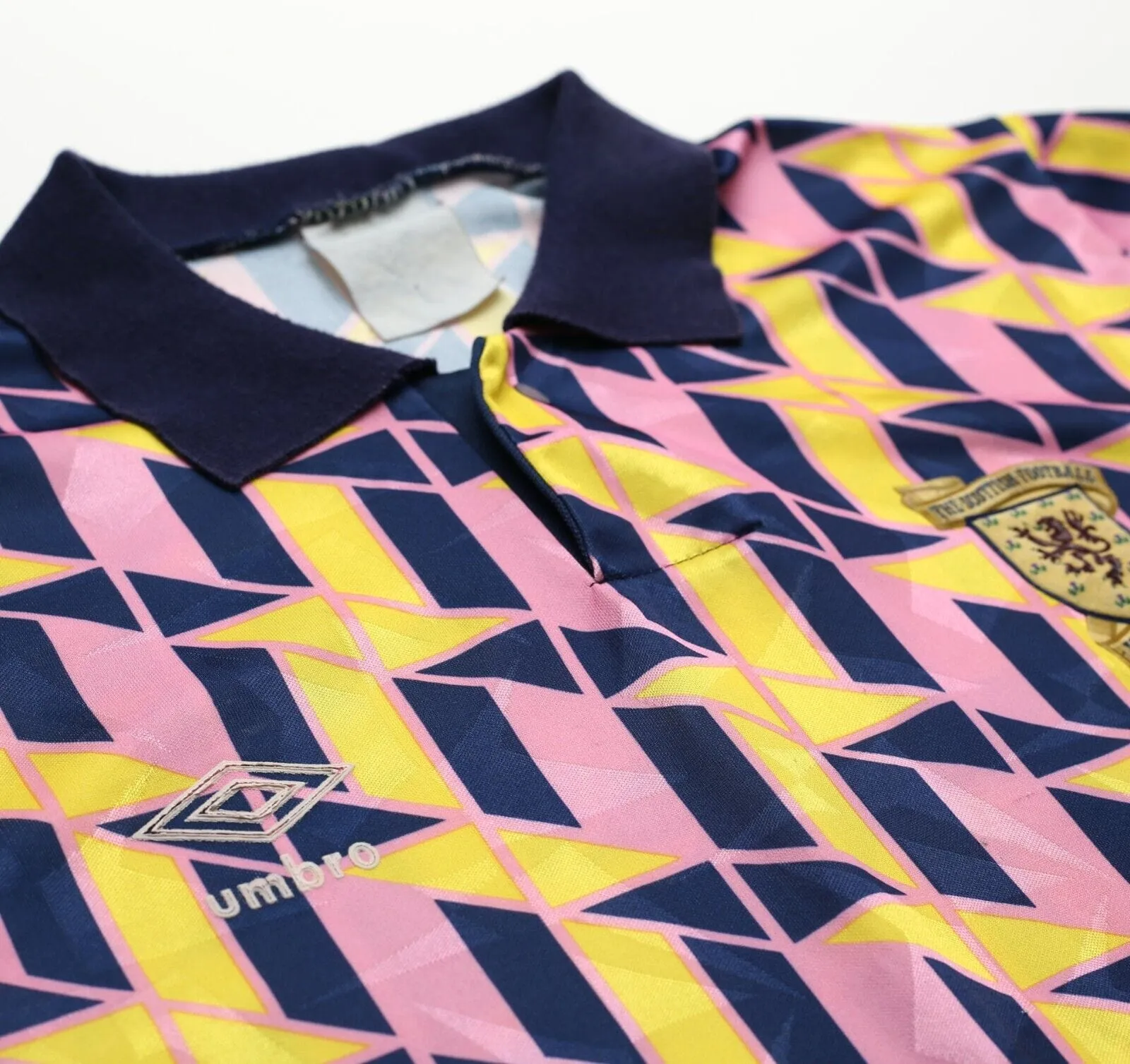 1988/90 SCOTLAND Vintage Original Umbro Football Leisure Shirt (M)