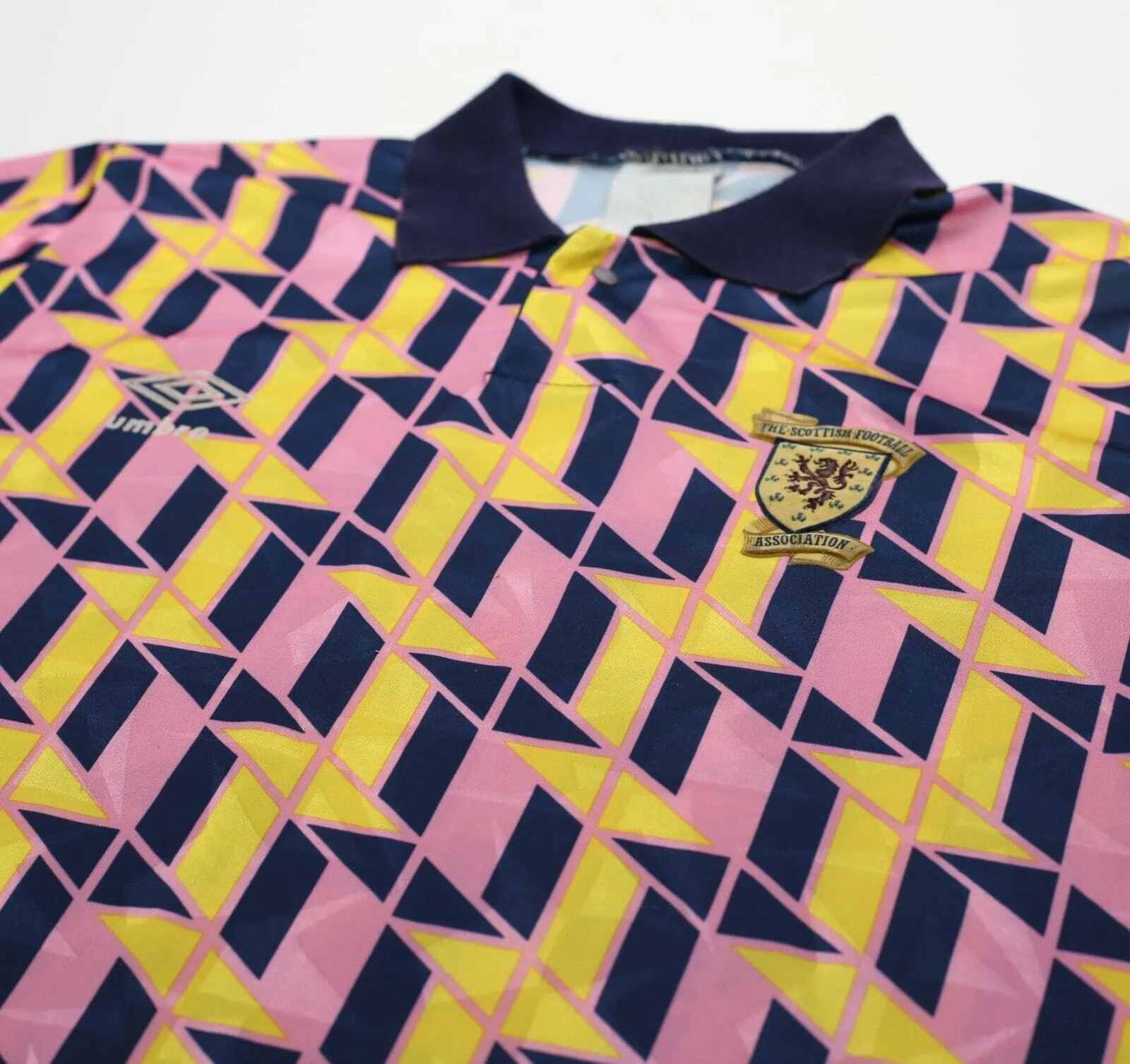 1988/90 SCOTLAND Vintage Original Umbro Football Leisure Shirt (M)