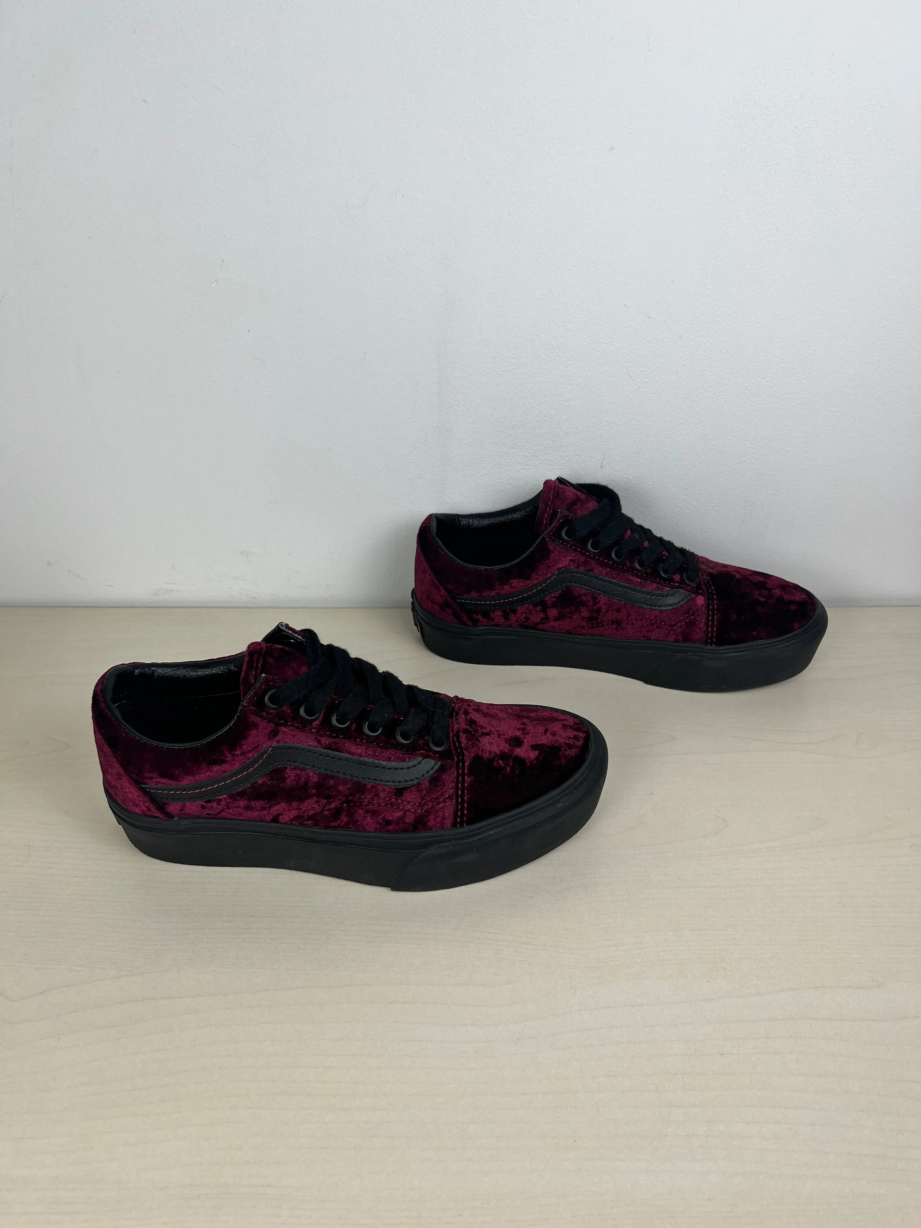 Black & Purple Shoes Heels Platform Vans, Size 7