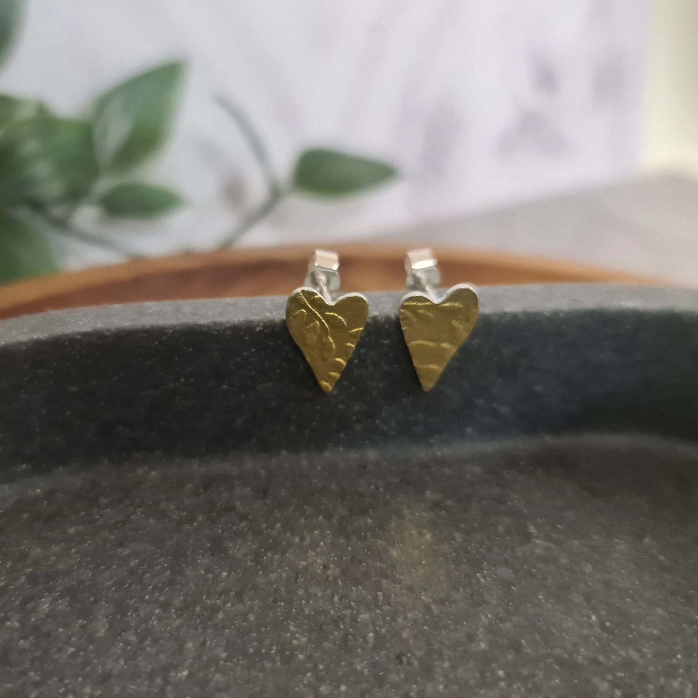 Golden Leaf Heart stud earrings