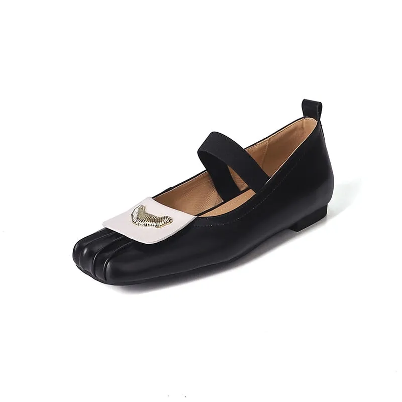 Leather Strappy Mary Jane Flats Color Blocking in Black/Brown