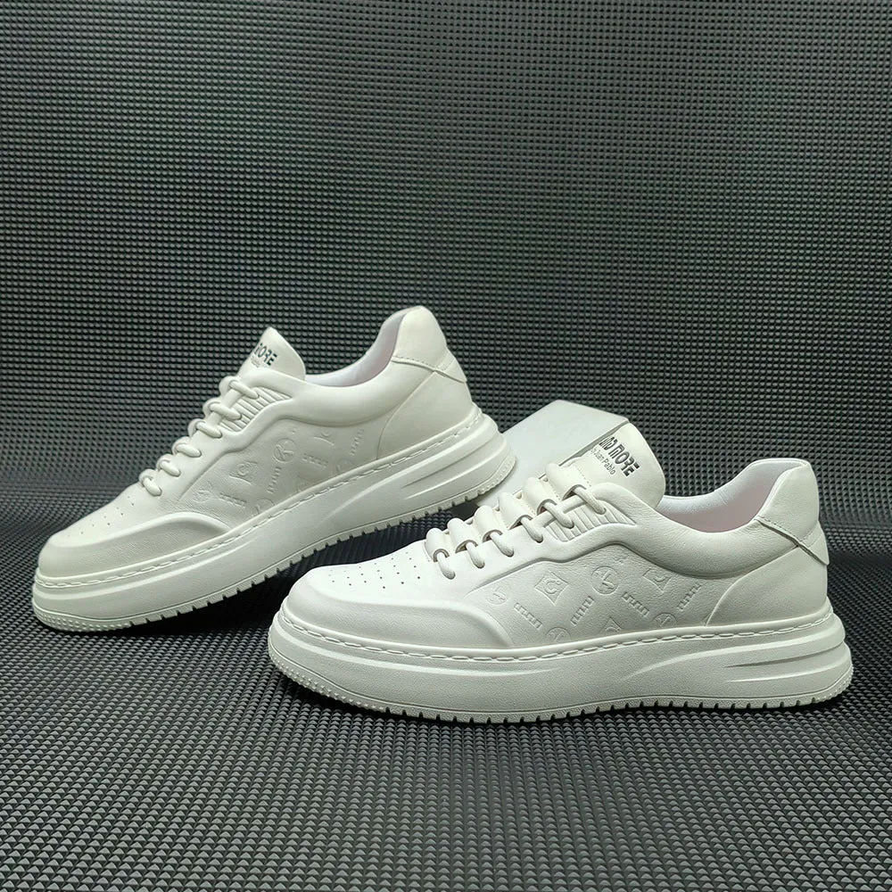 Men Casual Embossed Leather Flat Sneakers