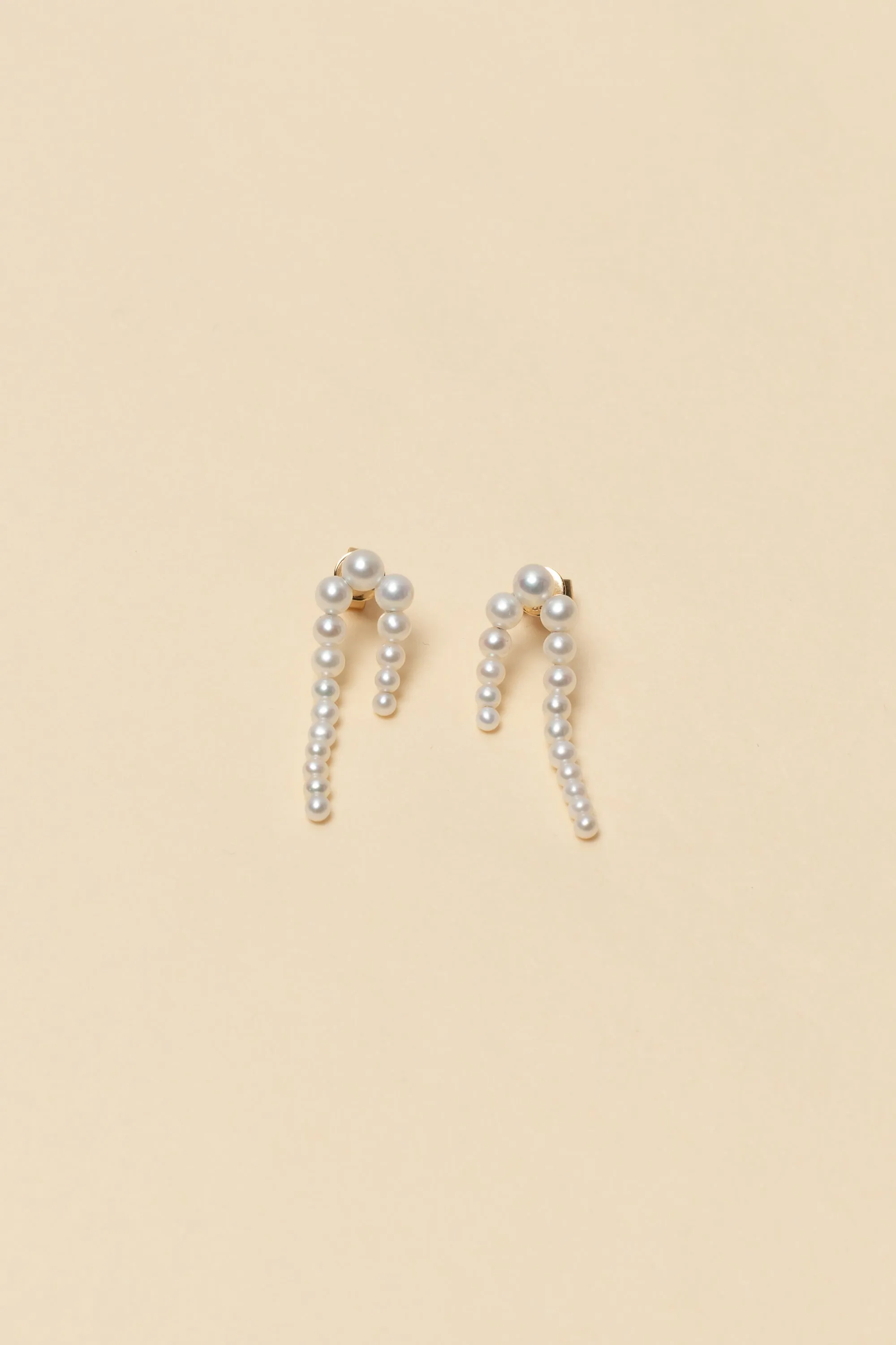 Petite Perle Nuit Earrings